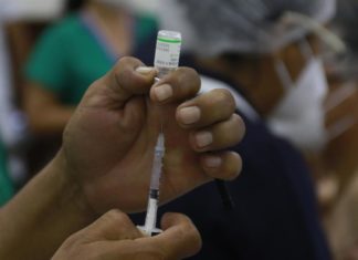 Anuncian demanda de amparo a favor de voluntarios peruanos en ensayo chino