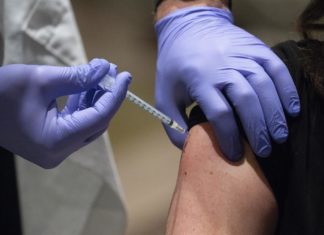 Uno de cada 6 adultos en el país está completamente vacunado contra la covid