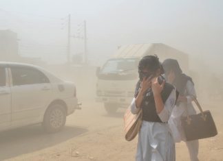 Cómo la crisis climática está afectando a las latinas y sus familias en Estados Unidos.