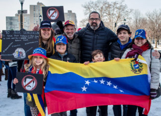 Venezolanos celebran la oportunidad de solicitar TPS