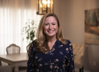 Excongresista nacida en Ecuador se une a grupo pro control de armas