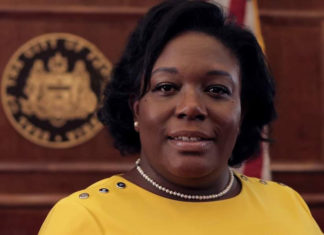 Asambleísta Kendra Brooks