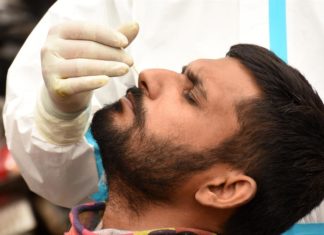 Latinos tienen las tasas más altas de casos y muertes por la covid-19