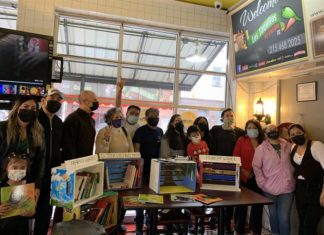 Residentes del sur de Filadelfia comparten amor por los libros y el español