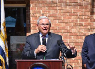 Senadores Menéndez y Collins: “Habrá otra pandemia, ¿estamos preparados para ella?”