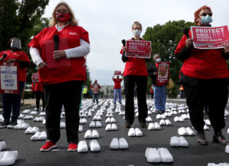 Sindicato de enfermeras en EE. UU. condena el fin de la obligatoriedad de las mascarillas