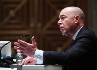 Tía de dos niñas halladas en la frontera confirma que fueron secuestrada