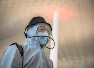 Tres miembros del Centro de Virología de Wuhan enfermaron en 2019, según EEUU