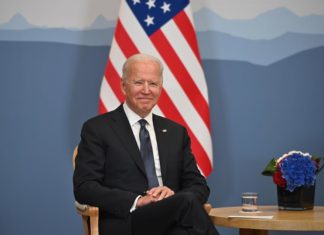 Biden expande un programa de acogida para menores centroamericanos