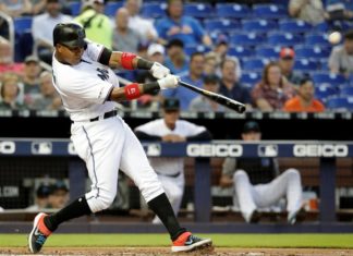 13-12. El dominicano Castro pega sencillo y marca la victoria de Nacionales