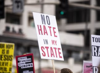 En Filadelfia experimentan racismo en justicia penal, educación y vivienda