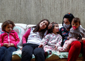 Los niños latinos se quedan atrás en los campamentos y escuelas de verano