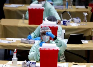 Puerto Rico agudiza el ingenio para vacunar a los que aún faltan