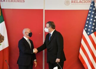 Reabrir la frontera se convierte en prioridad en visita de Mayorkas a México
