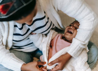 Sin abrazarse ni tocarse: las consecuencias de la pandemia en el desarrollo infantil