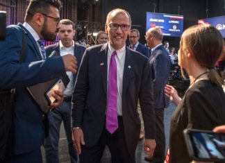 Tom Pérez aspira a arrebatar a los republicanos la gobernación de Maryland