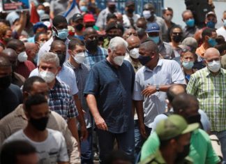 Cientos de manifestantes toman la calle en La Habana al grito de «libertad»