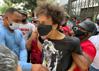 ¿Cómo podrían los cubanos acceder internet fuera del control del Estado?