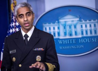 EEUU avisa de «amenaza urgente» de la desinformación mientras suben contagios