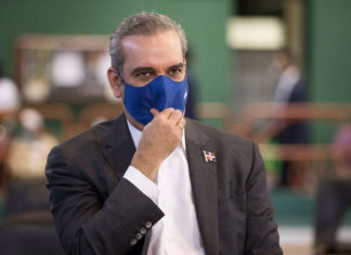 El presidente dominicano advierte que «no tolerará» corrupción