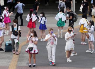 Tokio registra récord de contagios y el Gobierno descarta impacto en los JJOO