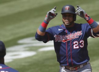 10-0. El dominicano Cruz pega dos jonrones y remolca cinco contra los Orioles