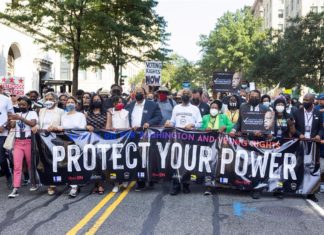 Miles evocan la Marcha en Washington de Luther King por su derecho a votar