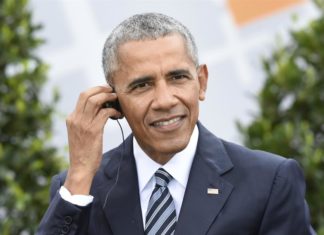 Obama cumple mañana 60 años con una gran fiesta y un libro en camino