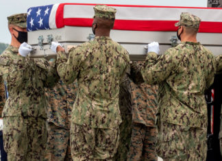 Familia de soldado latina muerta en Afganistán recibe apoyo moral y económico