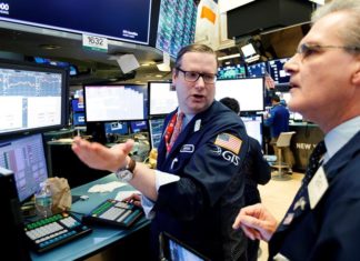 Wall Street encadena su séptimo mes al alza alentado por la recuperación