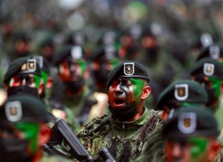 EEUU detiene brevemente a 14 soldados mexicanos por cruzar frontera en Texas