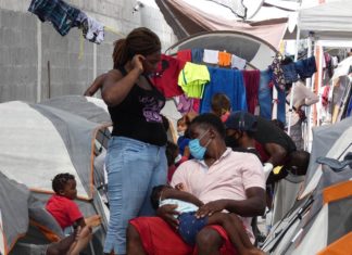 La llegada de haitianos satura los albergues de la ciudad mexicana de Reynosa