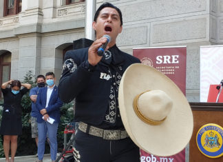 Mariachi Villaseñor en Esperanza Arts Center