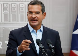 Puerto Rico extiende orden ejecutiva que impone cierre nocturno de negocios