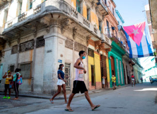 EE. UU. insta a Cuba a respetar «derechos fundamentales» tras prohibir marcha