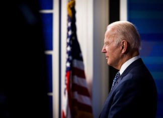 Biden agradece a equipos de emergencia su labor tras atropello masivo en EEUU