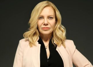 Cecilia Roth insta a la militancia para cambiar cánones de belleza raciales