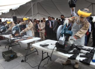 Comienza programa de canje de armas por dinero en frontera mexicana
