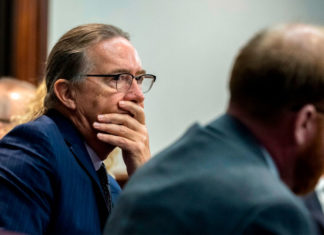 Jurado declara culpables a 3 hombres blancos en caso de asesinato de un hombre negro en EE. UU.