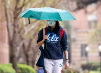 Latinos avanzan en ingreso y graduación de la universidad en California