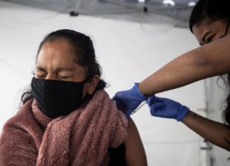 Los latinos de Carolina del Norte dan ejemplo al país y lideran la vacunación