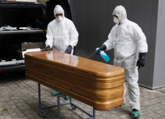 EE.UU. superó los 800.000 muertos de covid-19