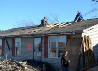 «El 75 % del pueblo desapareció» por el tornado
