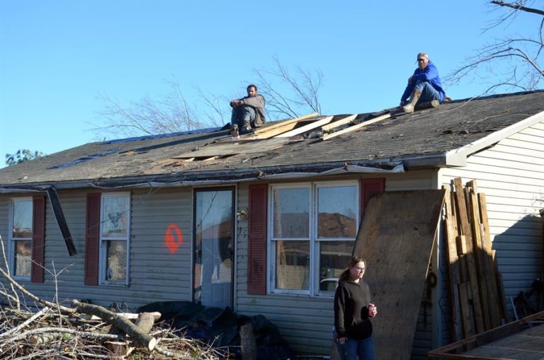«El 75 % del pueblo desapareció» por el tornado