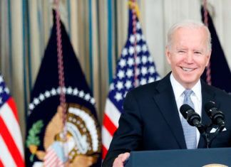 ¿Qué alcanzó la Cumbre Virtual para la Democracia organizada por EE. UU.?