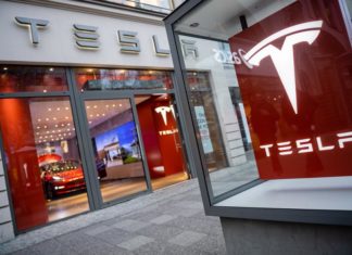 Seis mujeres demandan a Tesla por su «cultura» de acoso sexual