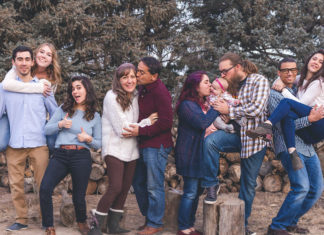 Sin clichés, la familia es la base de la sociedad