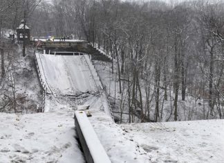Al menos 10 heridos en el derrumbe del puente de Pittsburgh