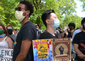 Asiáticos alegan discriminación para aumentar la cuota hispana