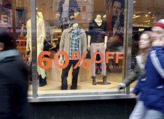 Baja la confianza del consumidor hispano por inflación sumada a la covid-19